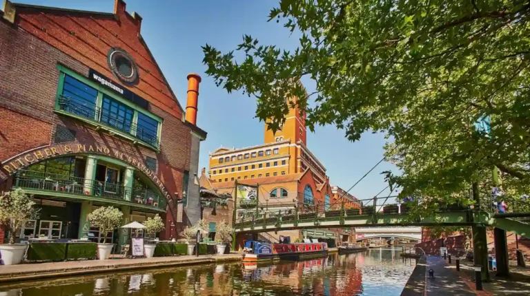 Explore Birmingham on a Budget Without Missing Attractions | Birmingham