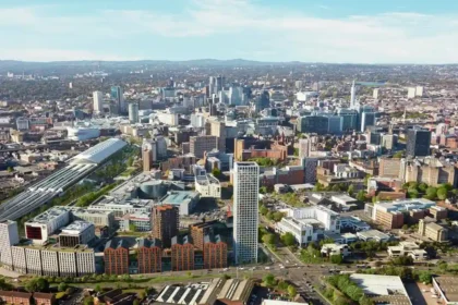 Fun Things to Do With Friends in Birmingham | Birmingham City Centre