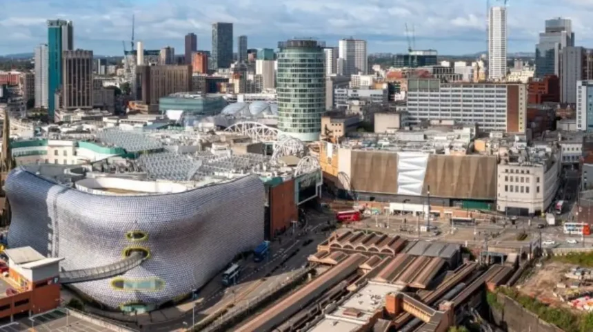 How to Visit St Martin’s, Bull Ring and Canals – Birmingham City Centre